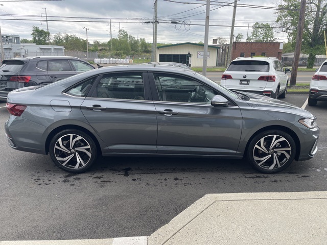 2025 Volkswagen Jetta 1.5T SEL photo 6