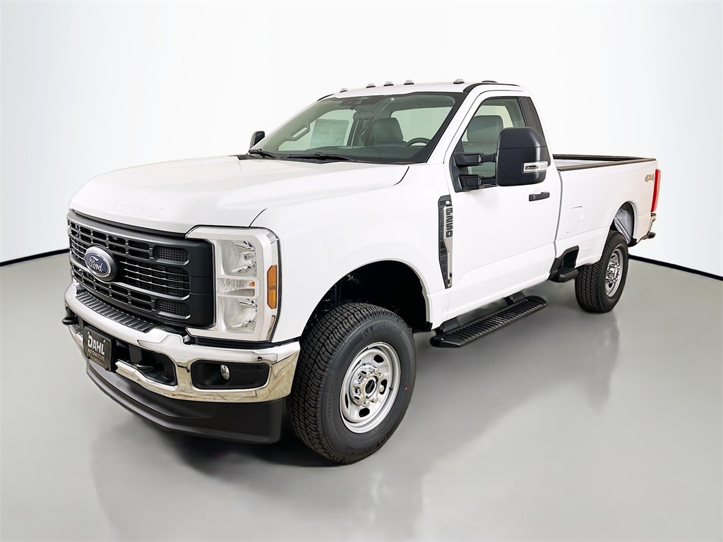 2025 Ford F-250 photo 3