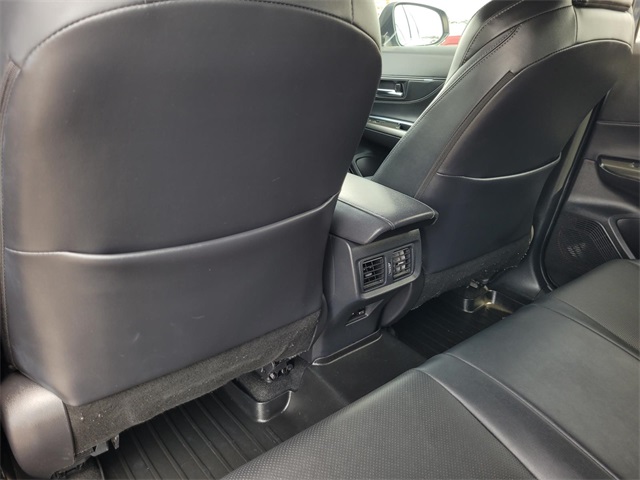 2022 Toyota Venza Limited photo 29