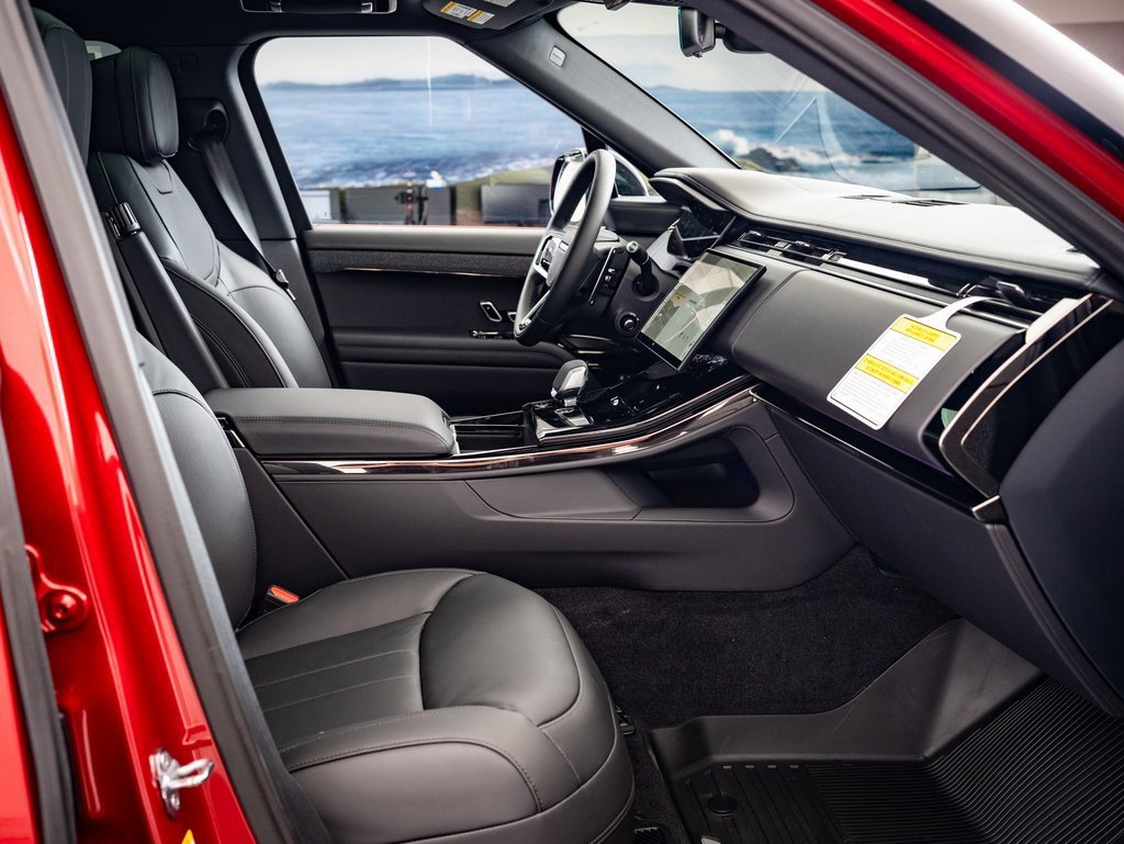 2025 Land Rover Range Rover Sport SE photo 19
