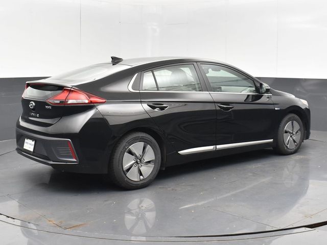 2020 Hyundai Ioniq SE photo 3