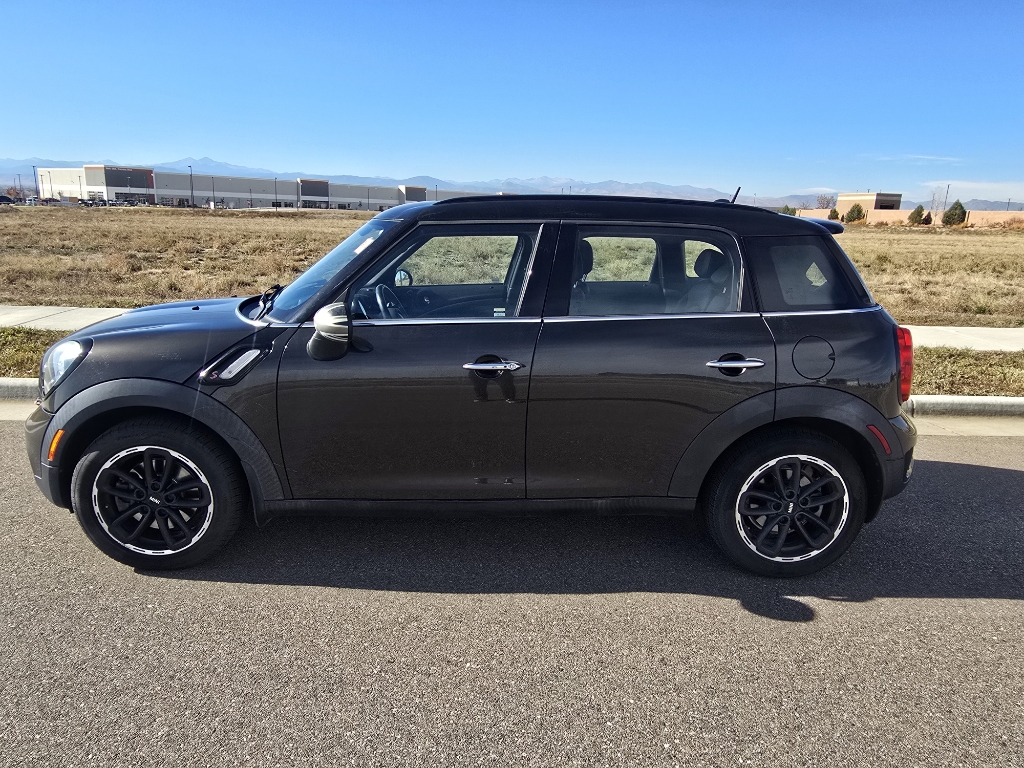 Used 2015 MINI Countryman Countryman S with VIN WMWZC3C53FWT02781 for sale in Loveland, CO
