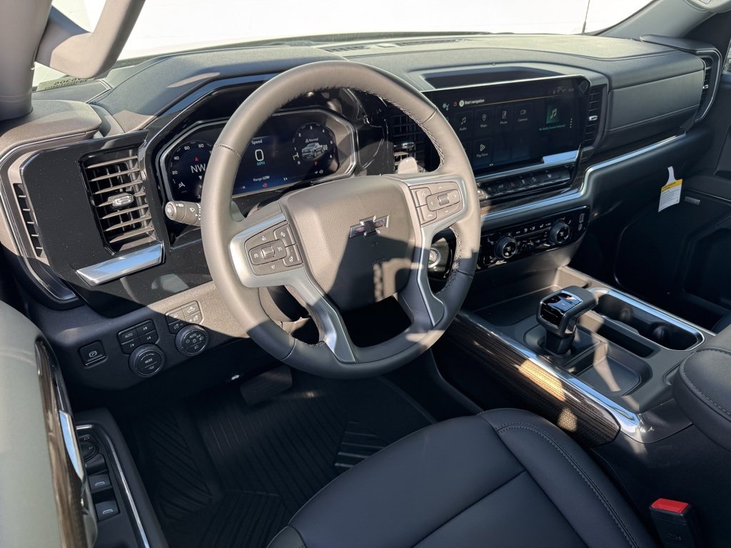 2026 Chevrolet Silverado 1500 RST photo 3