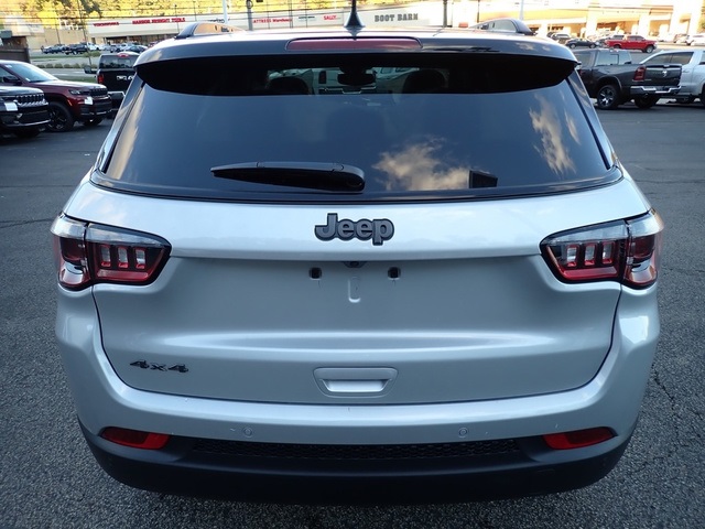 2026 Jeep Compass Limited Altitude photo 3