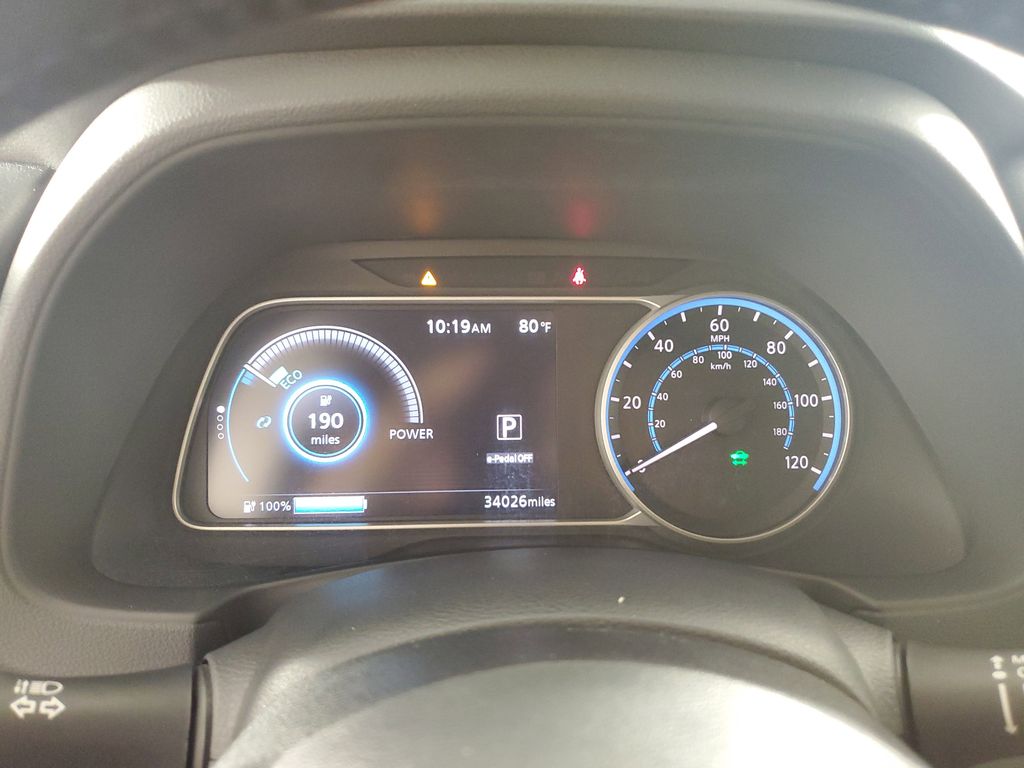 2022 Nissan Leaf SL Plus photo 25