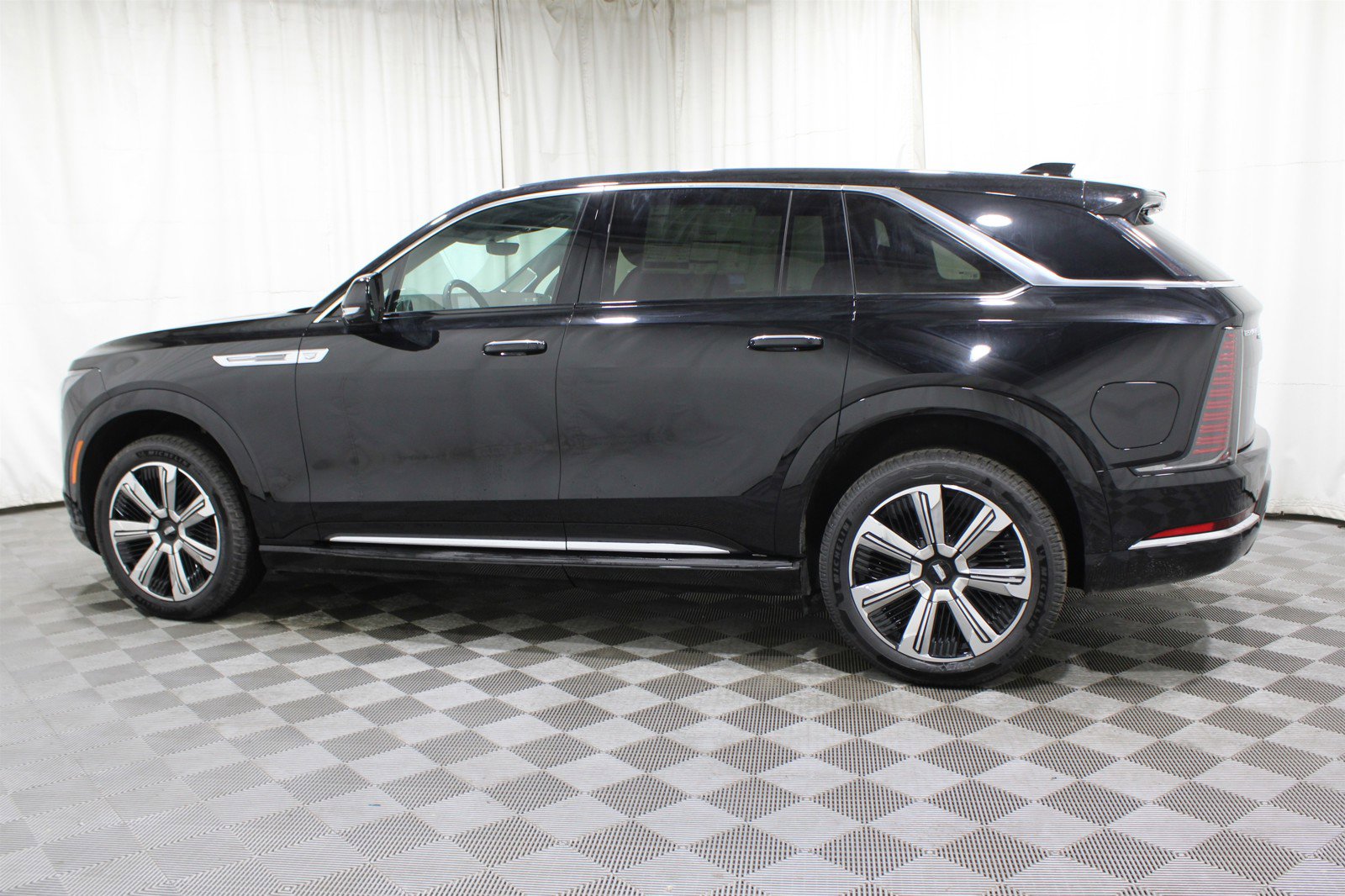 2025 Cadillac Escalade IQ Luxury photo 26