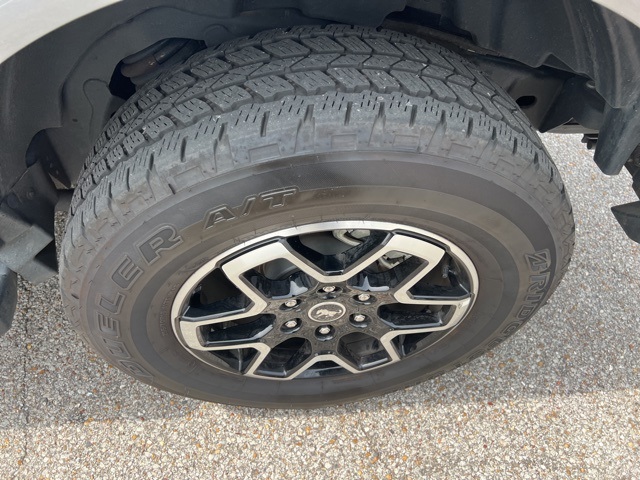 2023 Ford Bronco Outer Banks photo 10
