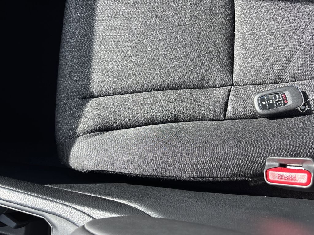 2025 Honda Accord LX photo 19