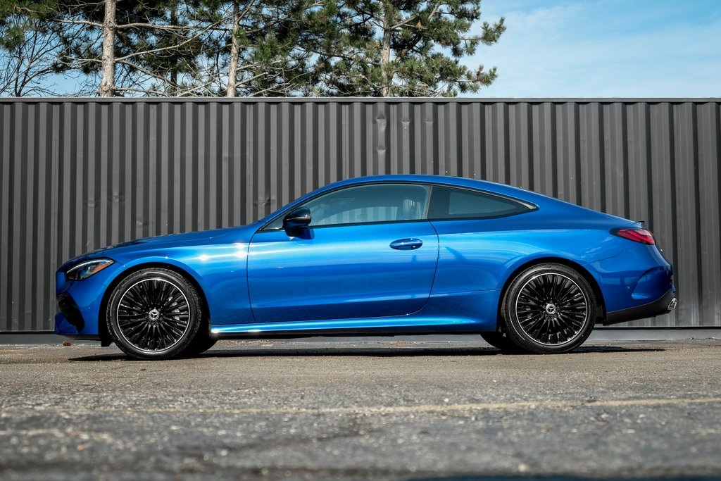 2025 Mercedes Benz CLE 450 4MATIC photo 3