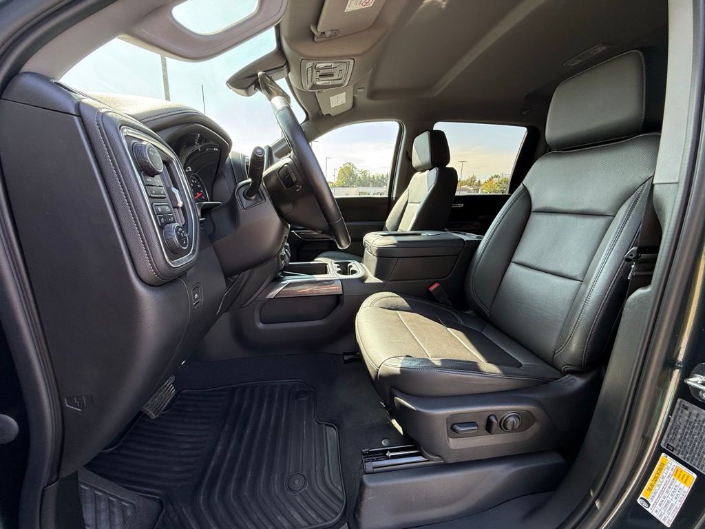 2020 Chevrolet Silverado 2500HD LTZ photo 18