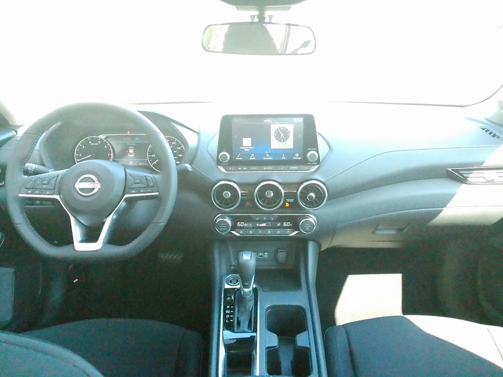 2025 Nissan Sentra SV photo 16