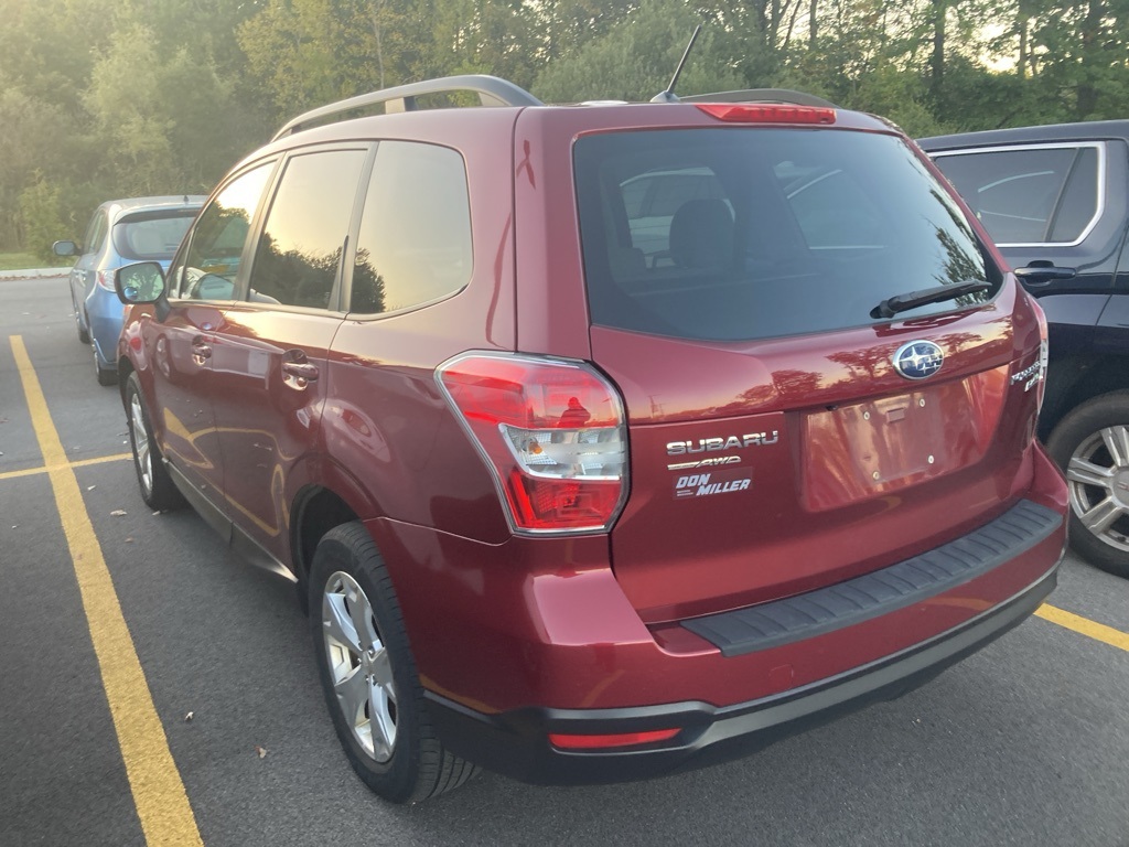 2015 Subaru Forester 2.5i Premium photo 3