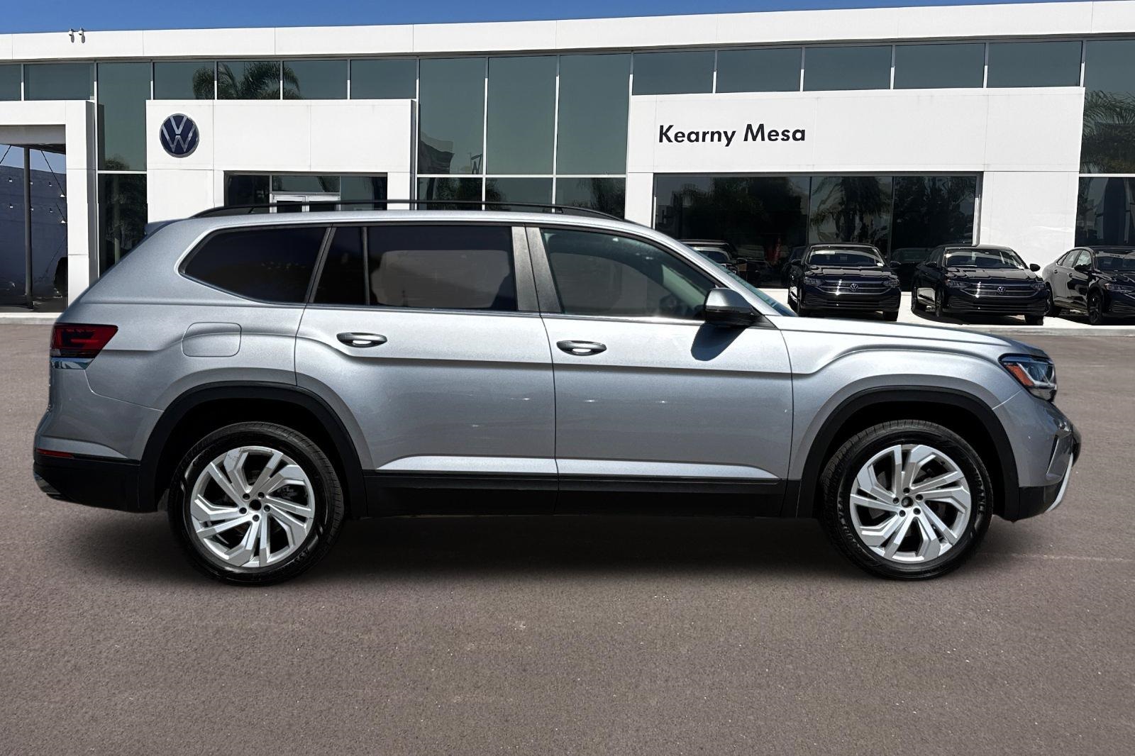 2021 Volkswagen Atlas S photo 3