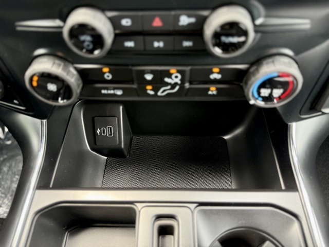 2025 Ford F-150 STX photo 23