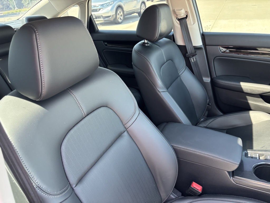 2024 Honda Civic Touring photo 25