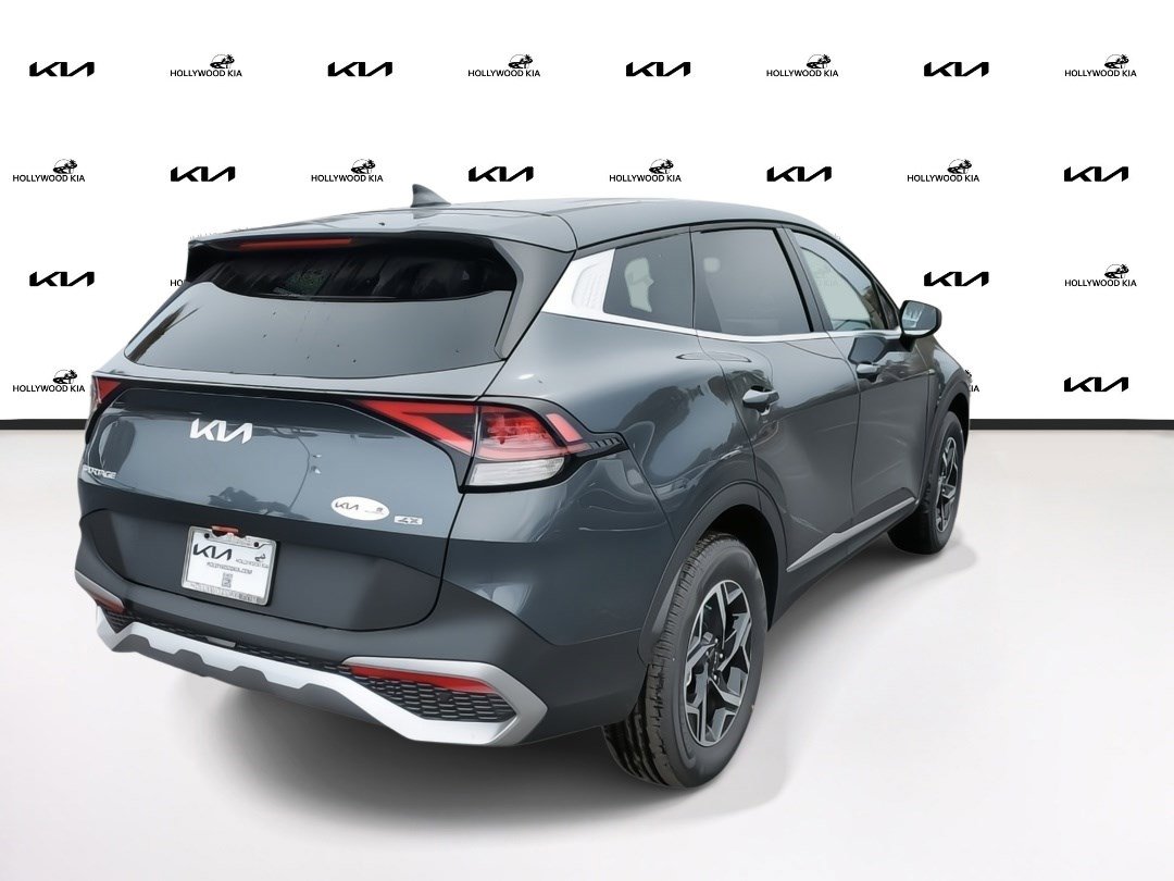 2025 Kia Sportage LX photo 8