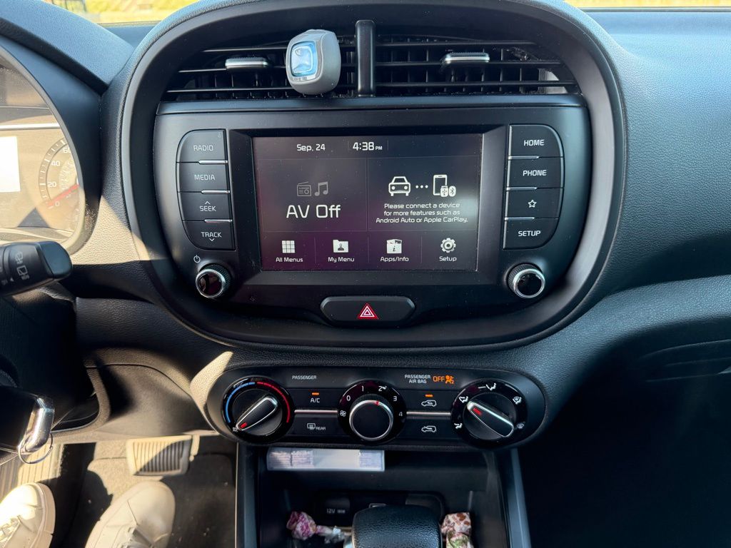 2020 Kia Soul LX photo 7