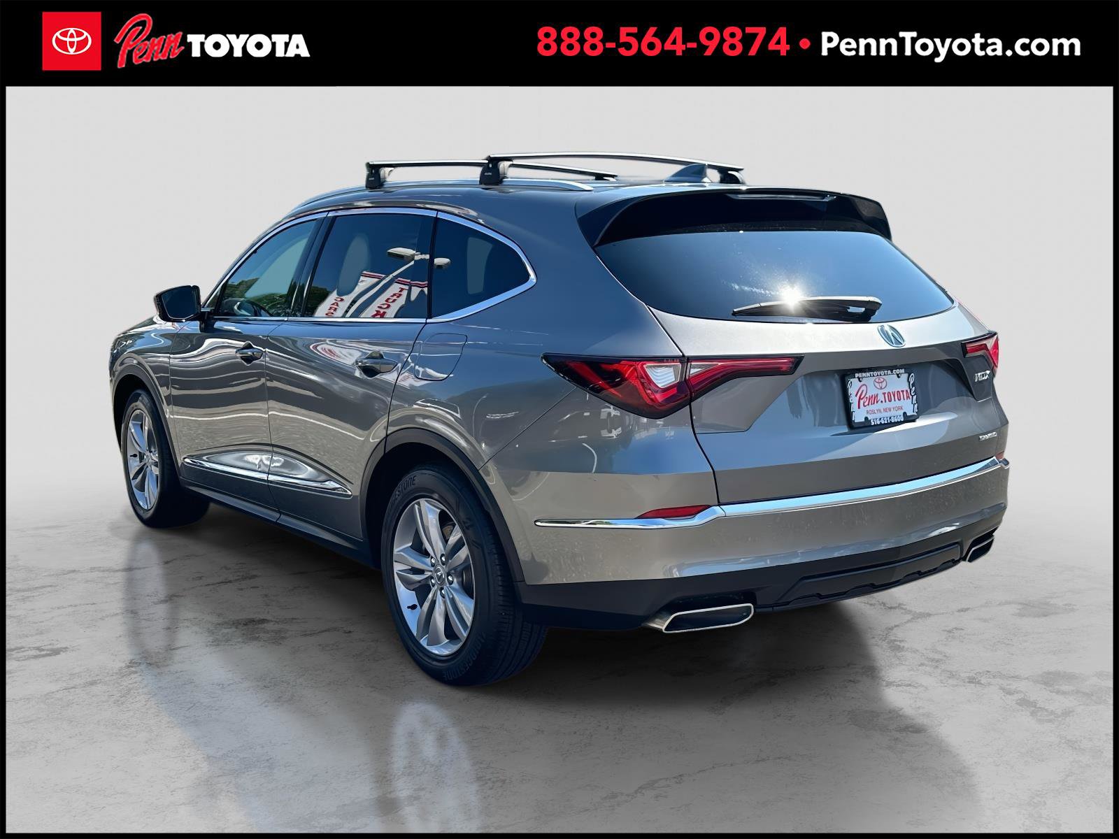 2022 Acura MDX Base SH-AWD photo 5