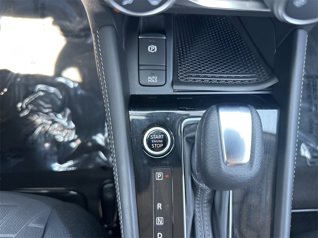 2023 Nissan Kicks SV photo 18