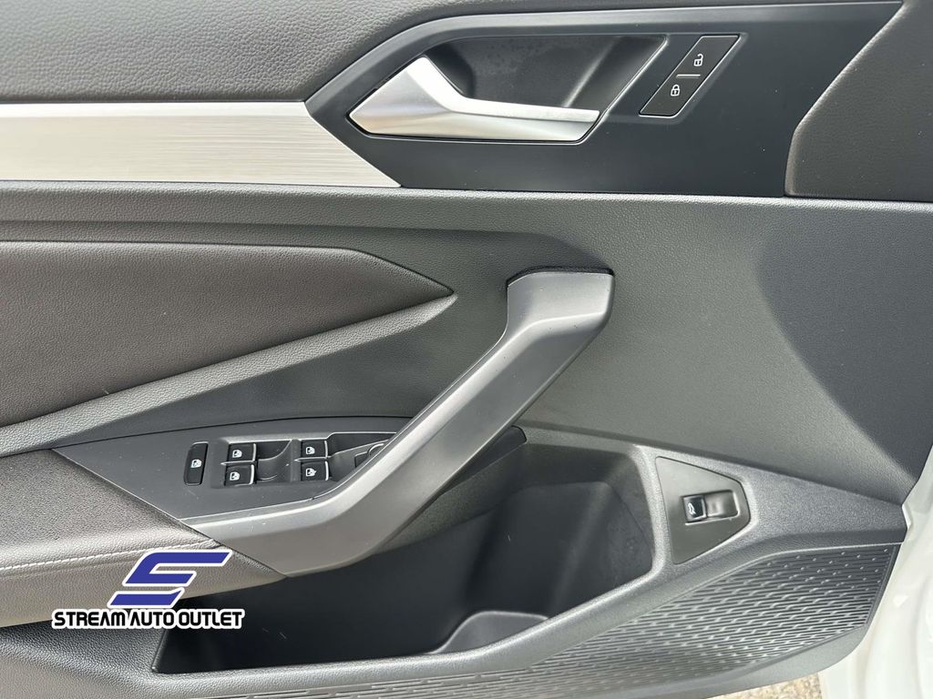 2025 Volkswagen Jetta 1.5T S photo 14