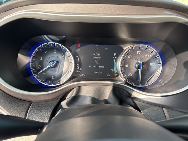 2024 Chrysler Pacifica Touring L photo 24