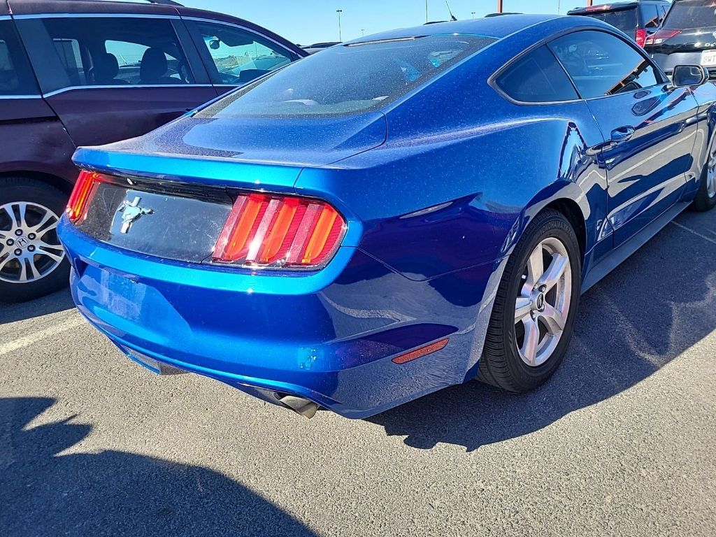 2017 Ford Mustang Base photo 3