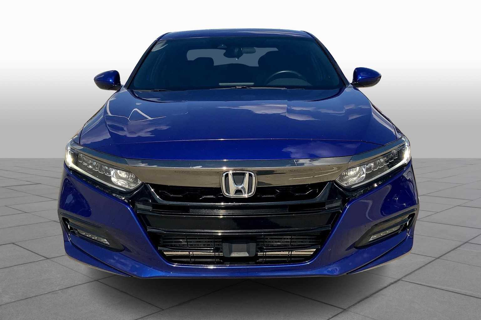 2020 Honda Accord Sport photo 3