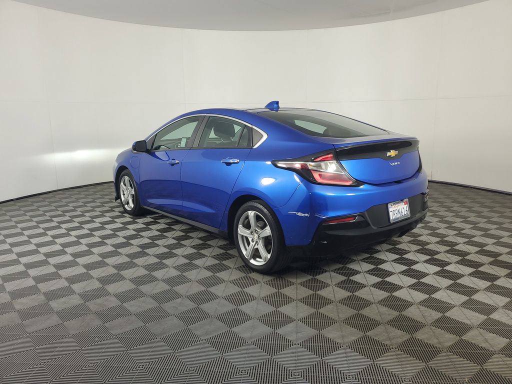 2016 Chevrolet Volt LT photo 6