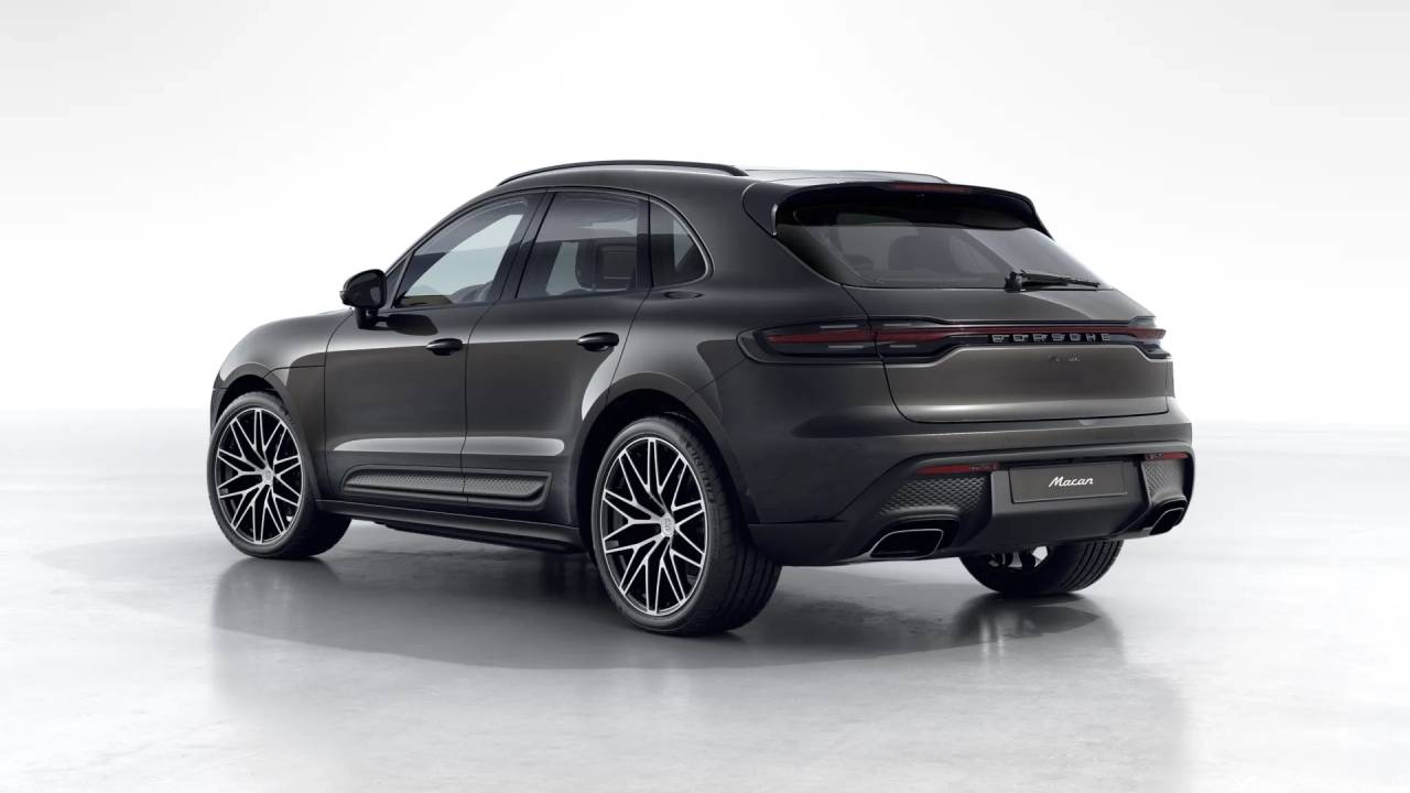 2026 Porsche Macan T photo 3