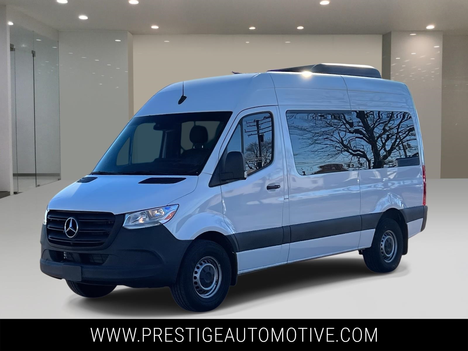 2024 Mercedes-Benz Sprinter Passenger Van Base's photo