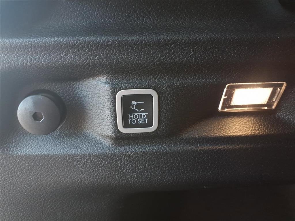 2025 JEEP GRAND CHEROKEE L - Image 33