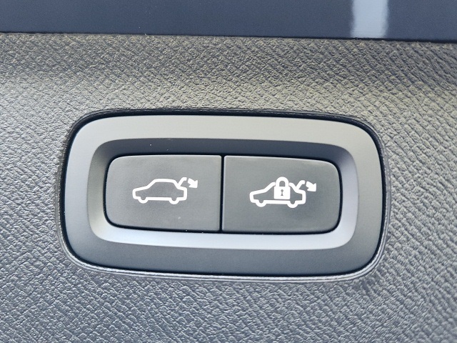 2024 Volvo XC90 Plus photo 38