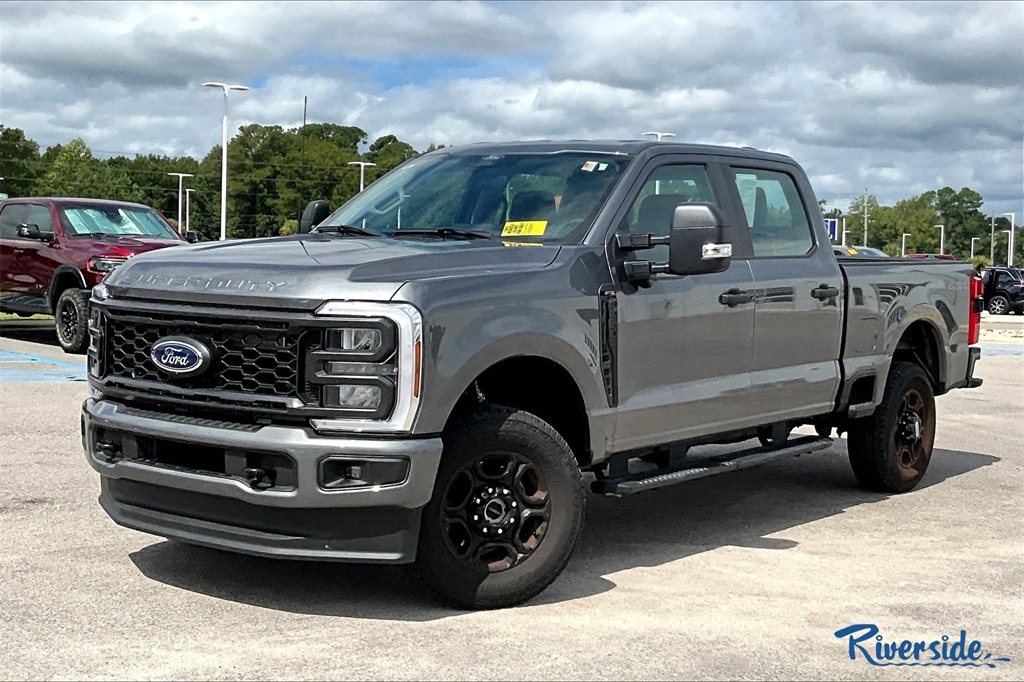2024 Ford F-250 photo 3