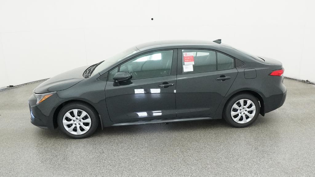 2025 Toyota Corolla LE photo 9