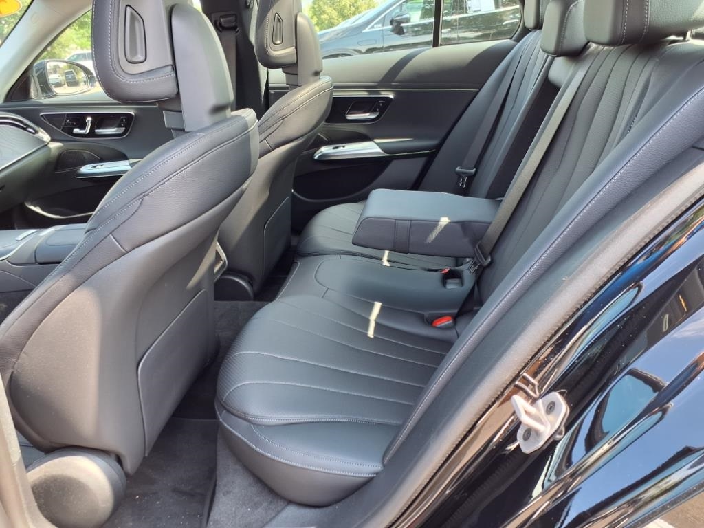 2024 Mercedes Benz E 350 4MATIC photo 11