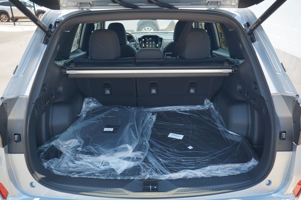 2025 Subaru Forester Premium photo 10