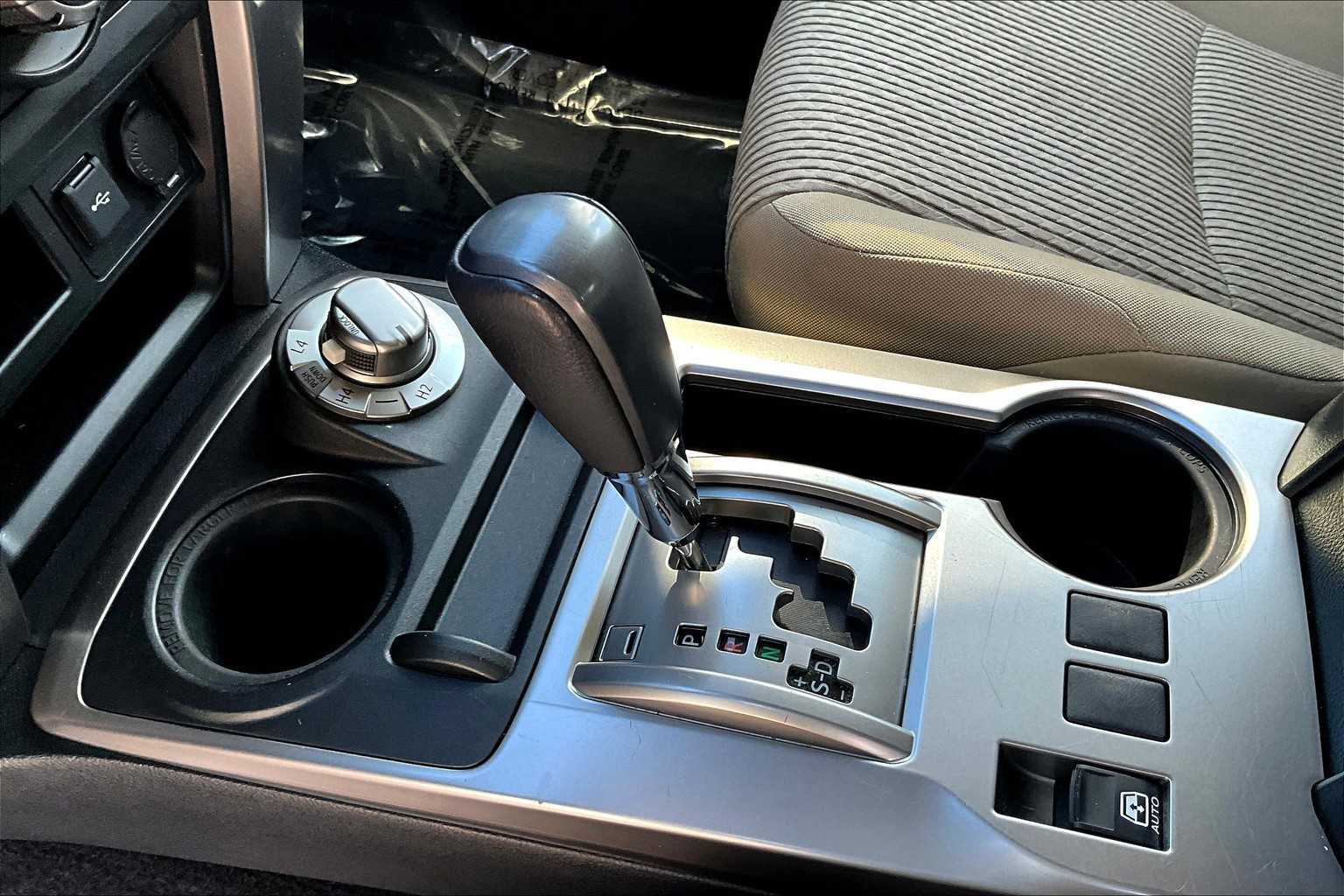 2021 Toyota 4Runner SR5 4WD photo 12