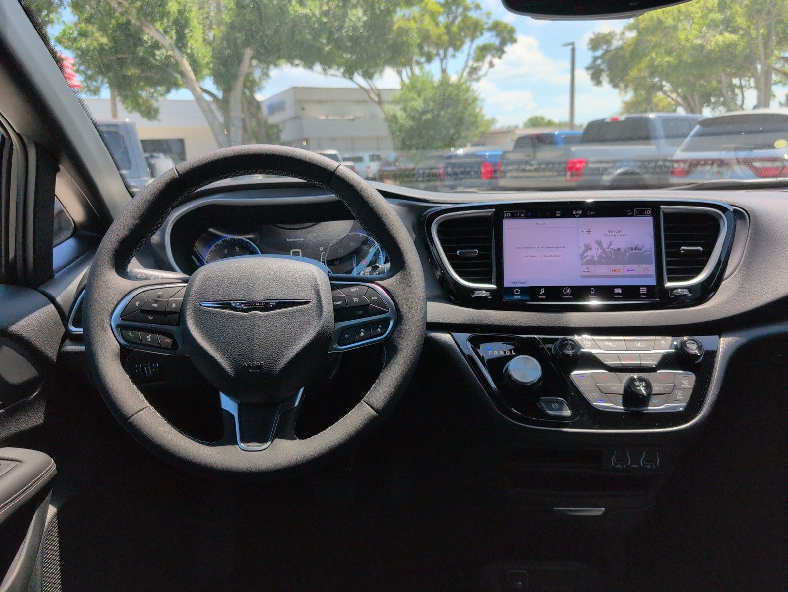 2025 Chrysler Voyager LX photo 26