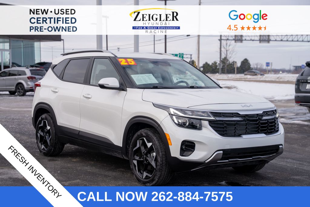 2025 Kia Seltos S's photo