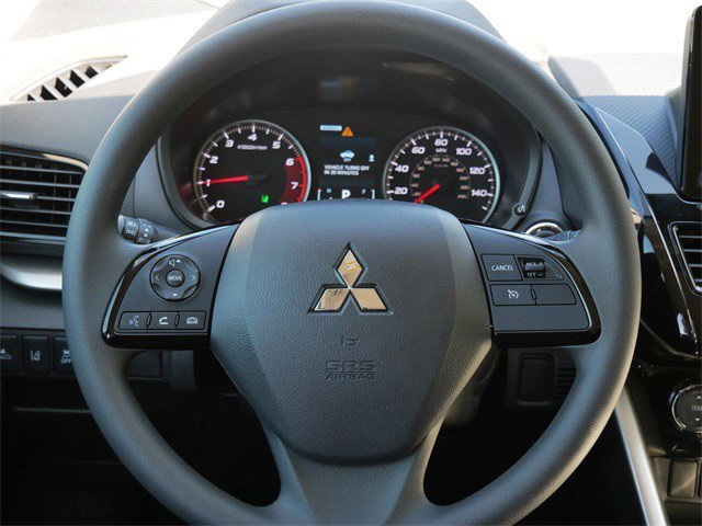 2025 Mitsubishi Eclipse Cross LE photo 7
