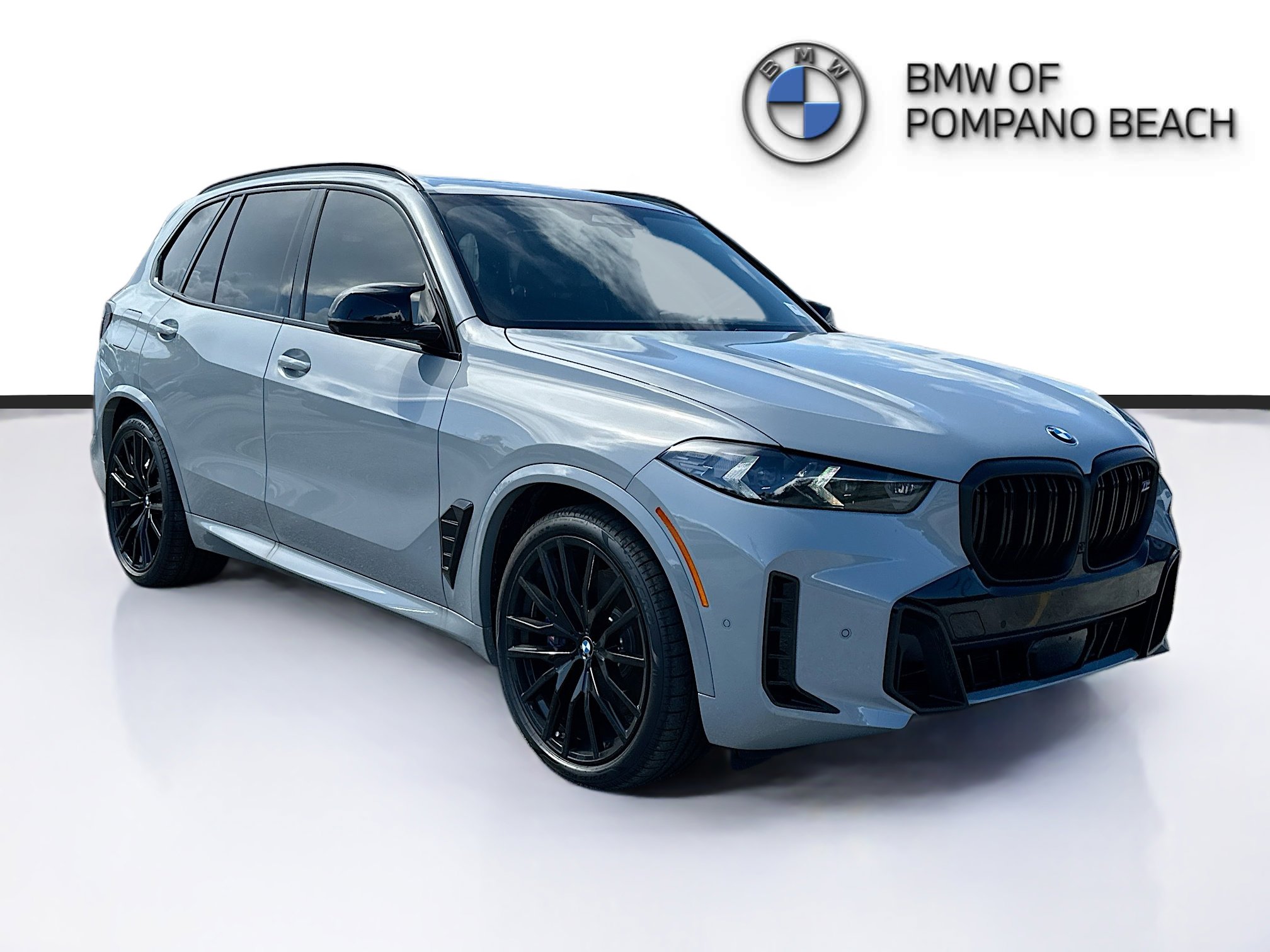 2026 BMW X5 M60i's photo