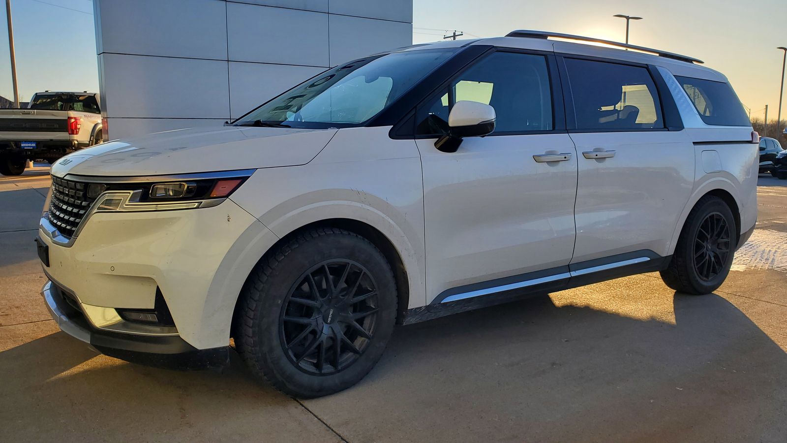 2022 Kia Carnival SX Prestige's photo