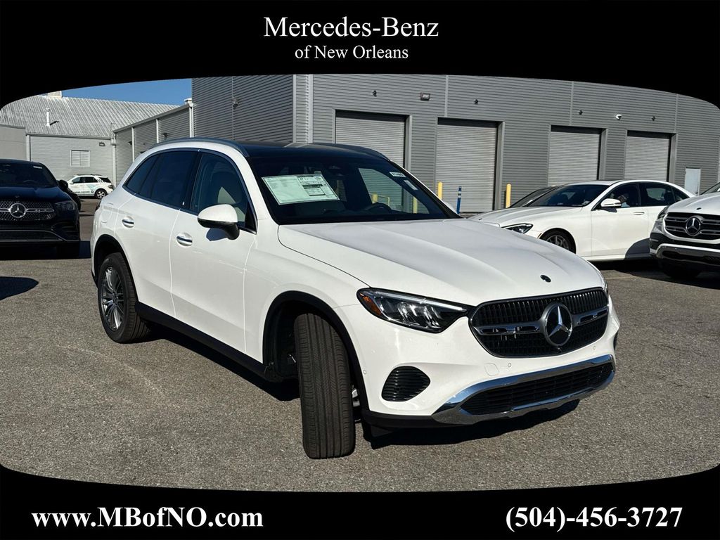 2026 Mercedes-Benz GLC Base's photo