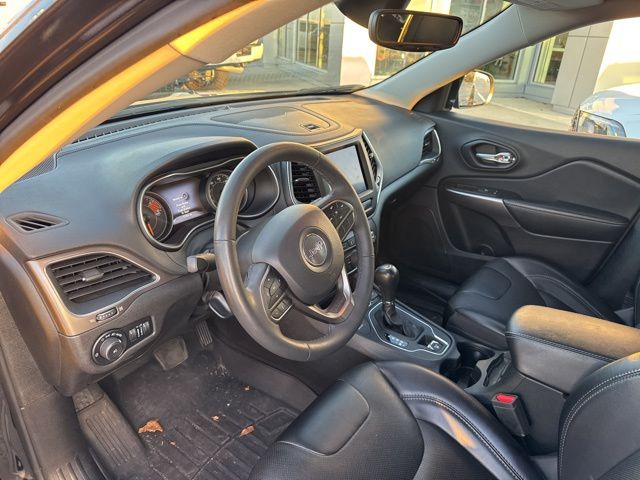 2022 Jeep Cherokee Latitude Lux photo 4