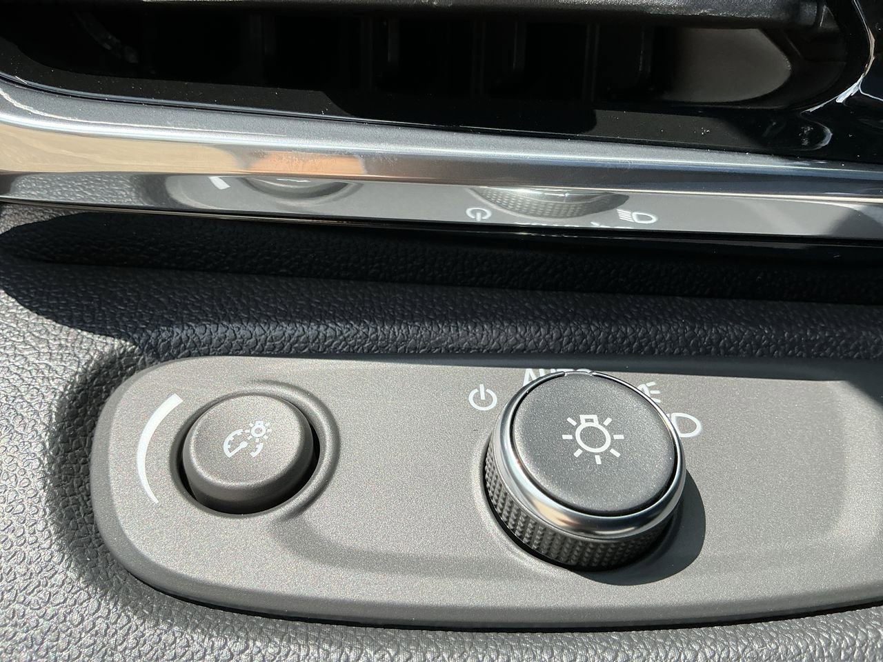 2025 Buick Envista Avenir photo 14