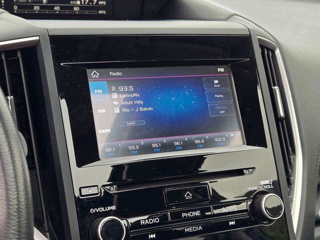 2019 Subaru Forester Premium photo 19