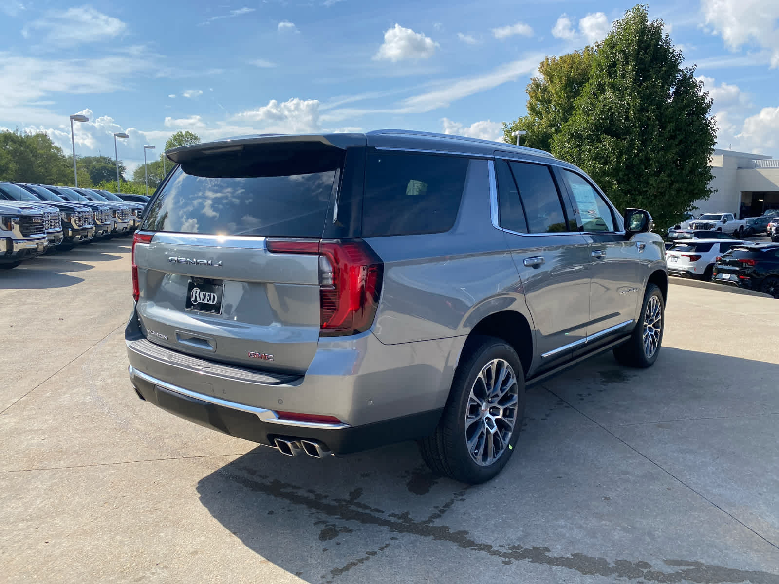 2025 Gmc Yukon Denali photo 6