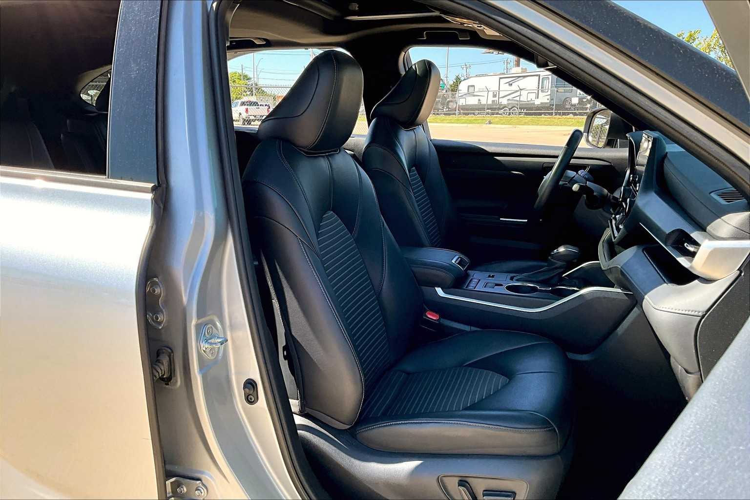 2022 Toyota Highlander XSE photo 8