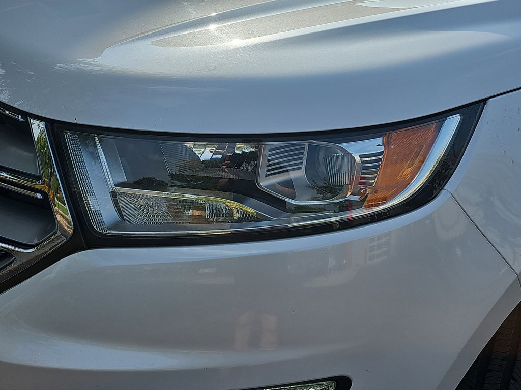 2018 Ford Edge Titanium photo 29