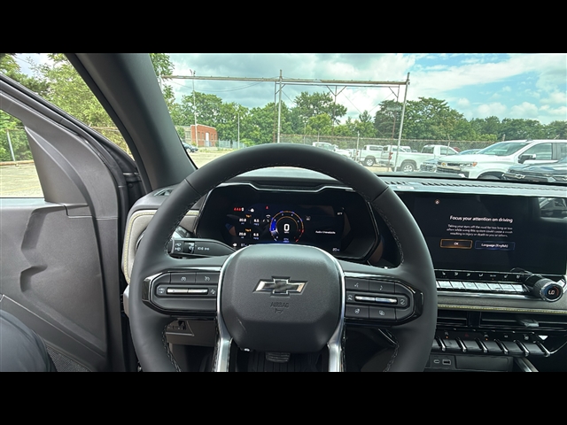 2025 Chevrolet Colorado ZR2 photo 10